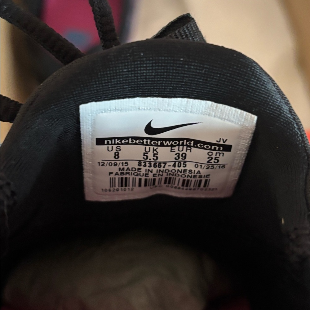 NEW Nike Women’s Kaishi 2.0 Print Sneakers - Size 8 (L) and Size 9 (R) - Picture 12 of 14